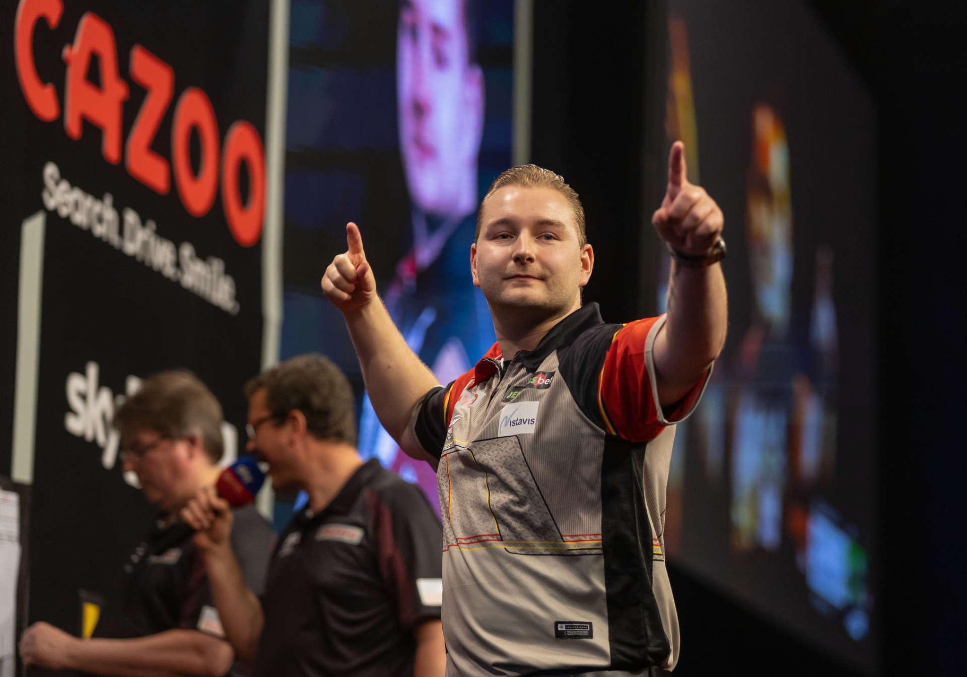 Van den Bergh triumphs in Aberdeen, as Clayton seals PlayOff spot PDC